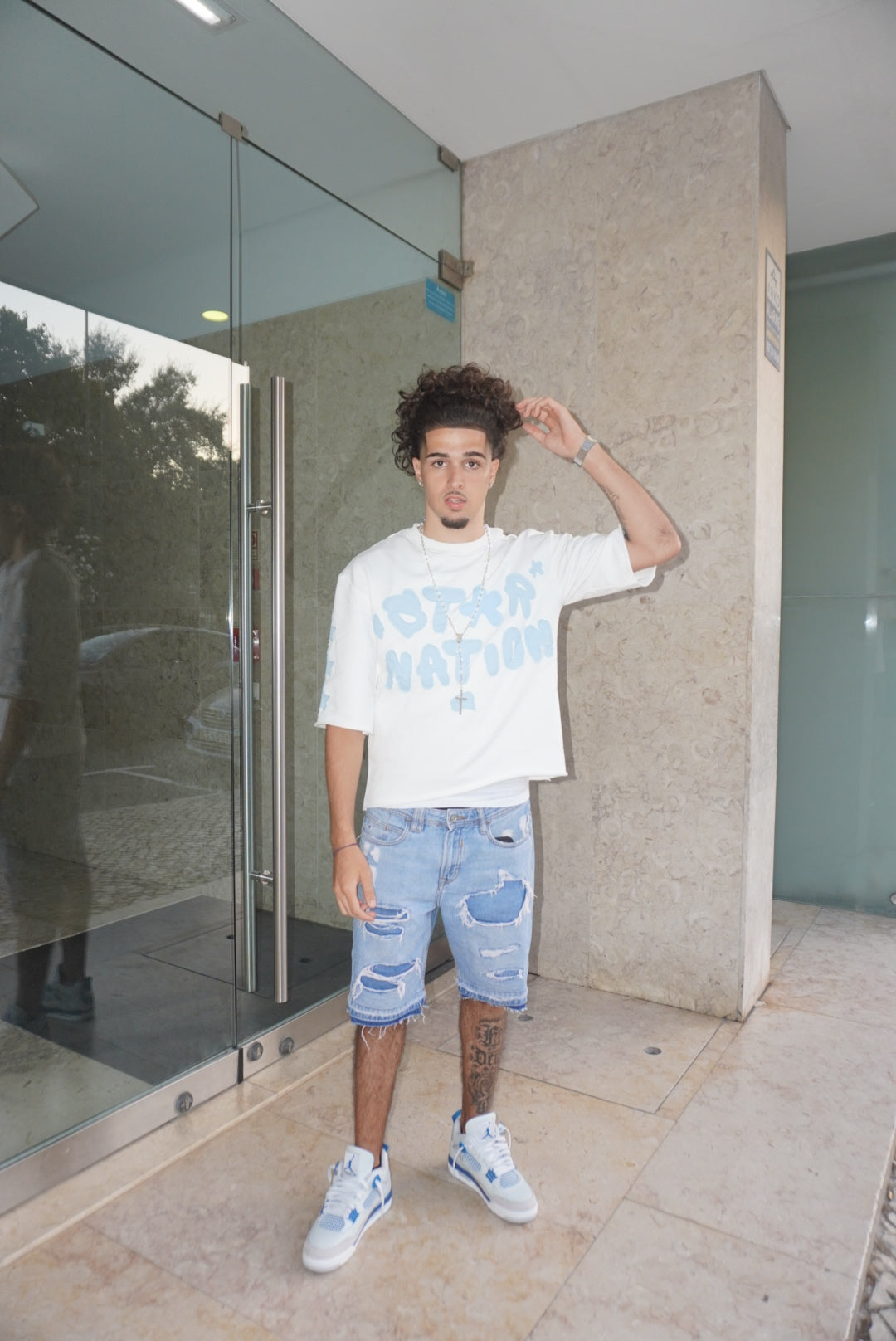 BLUE EMBROIDERED T-SHIRT